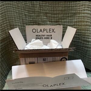 Olaplex stronger days ahead hair kit No1 shampoo No2 conditioner No3 perfector